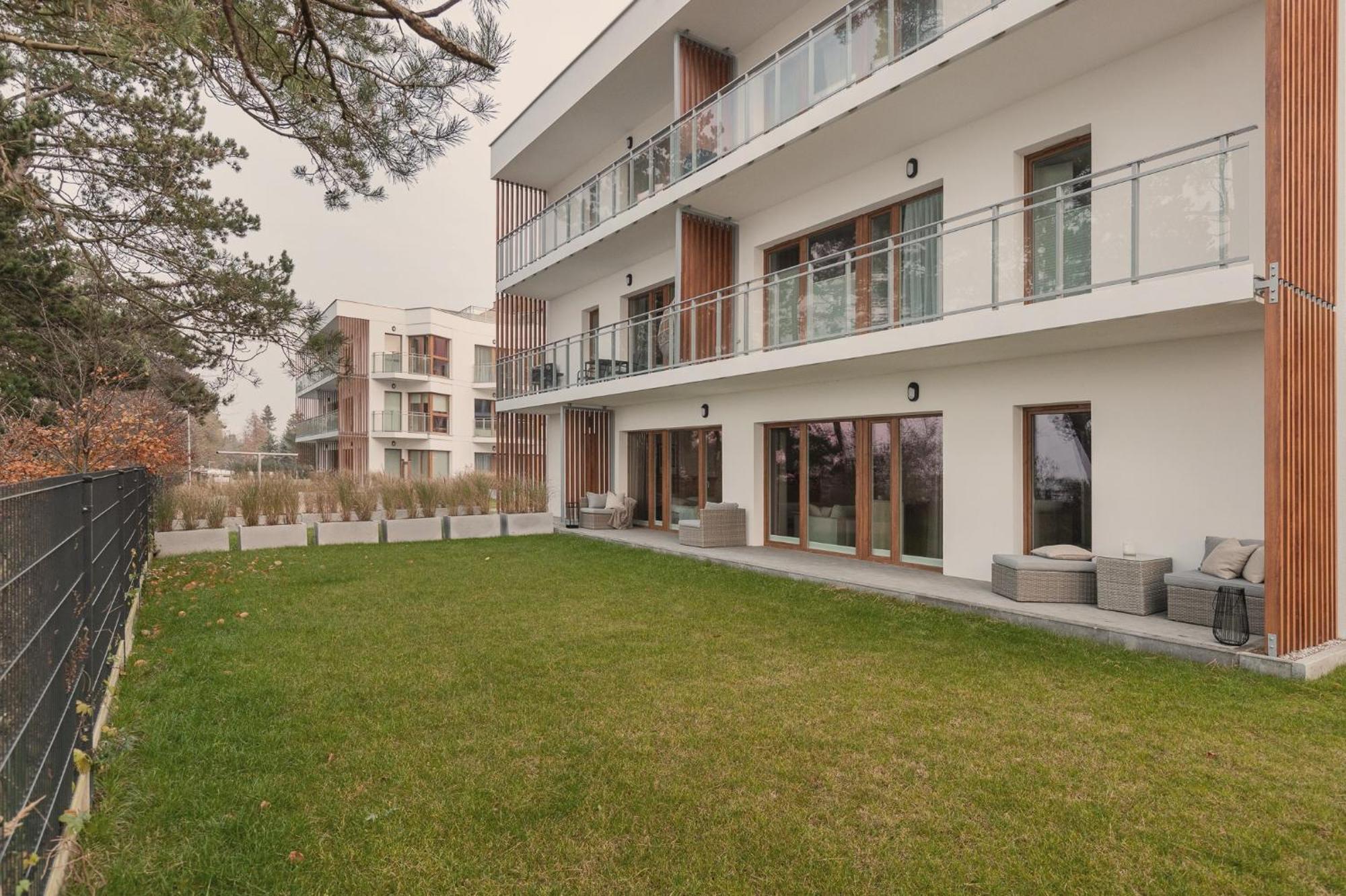 Let'S Sea - 2 Bedroom - Premium Baltic Apartment With Front Sea View Garden And Spa Access Gąski Eksteriør billede